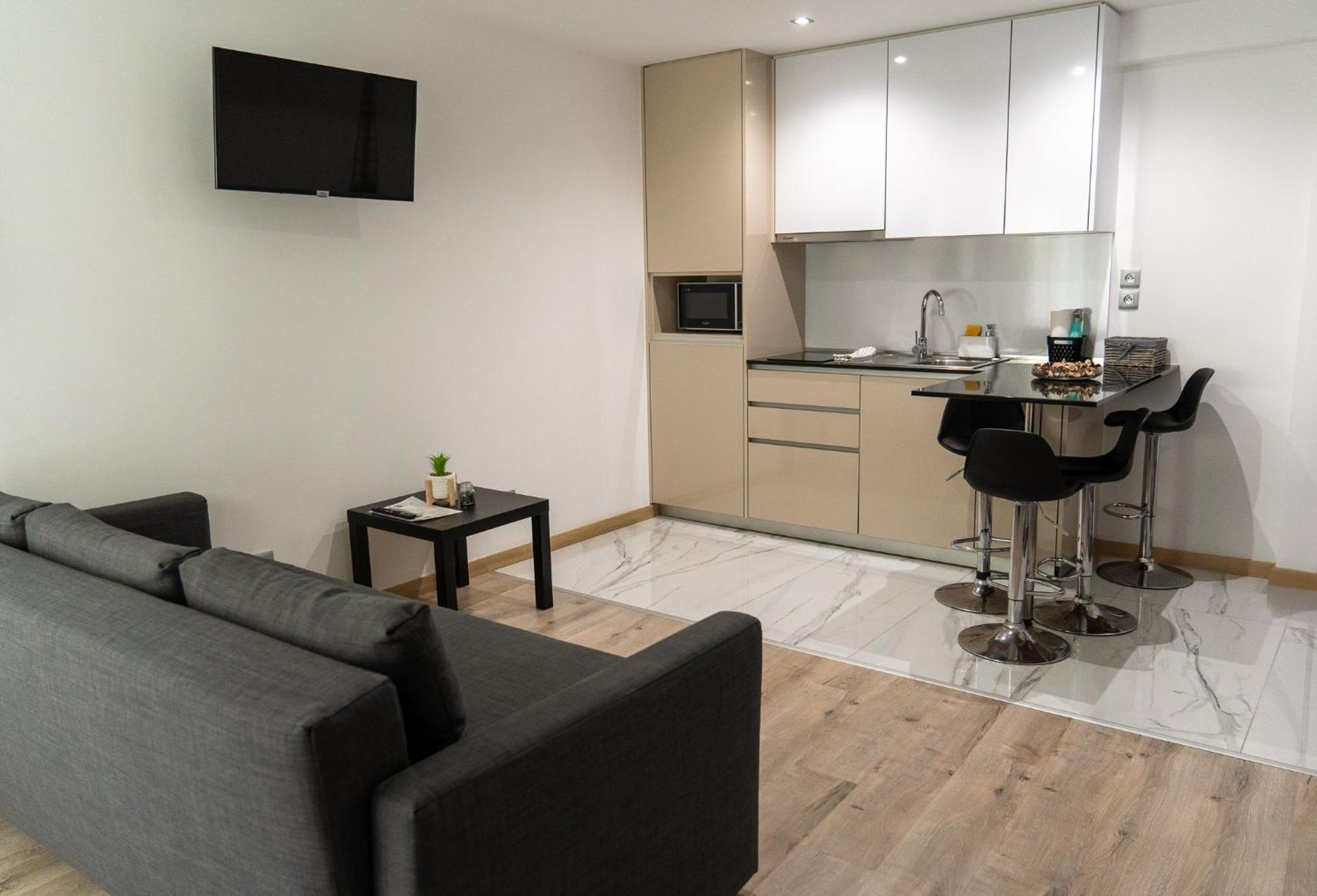 Appartement 1-4 Pers - Aeroport Cdg, Parc Expo, Villepinte - A L'Ombre Du Pin "9" Le Pin  Exteriér fotografie